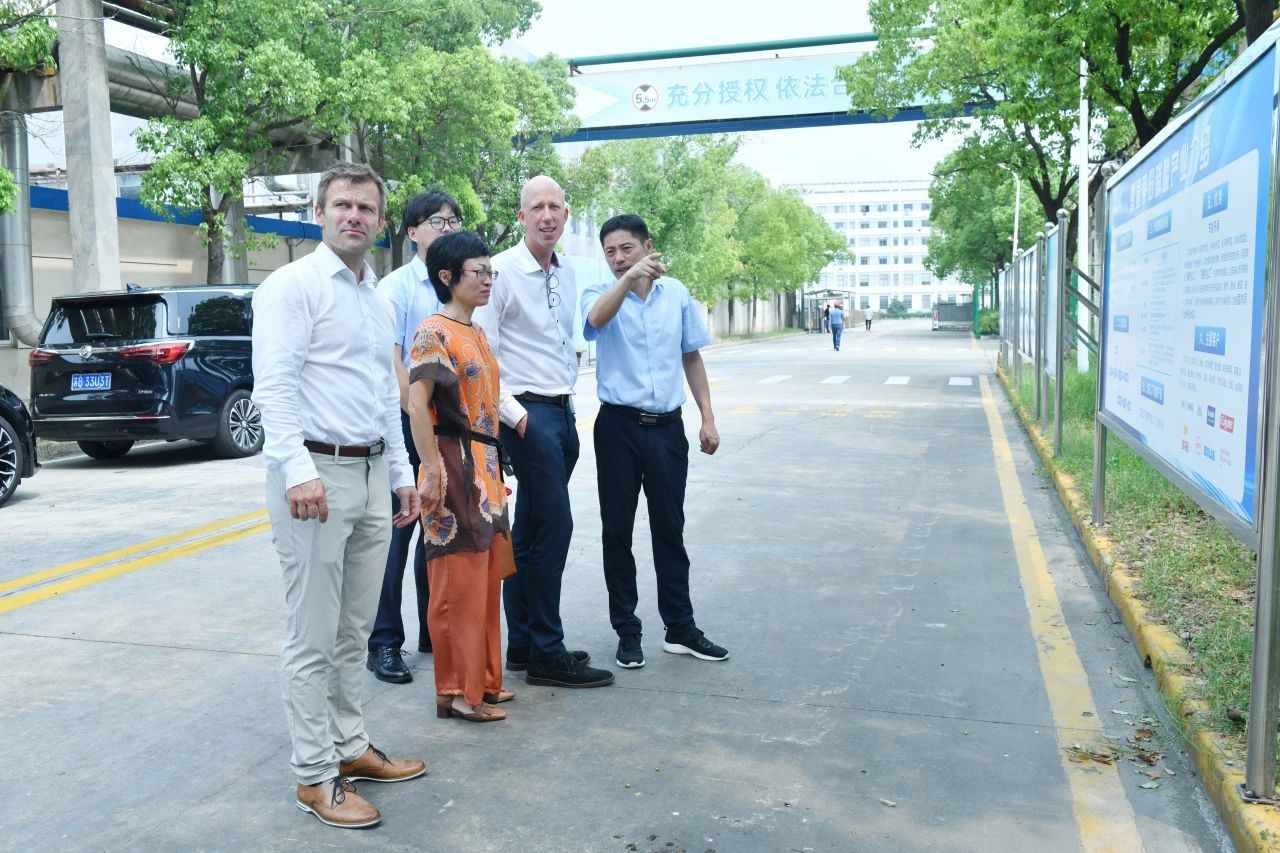 Mr. Thomas Scharff from Helm and his delegation visited Chengxing